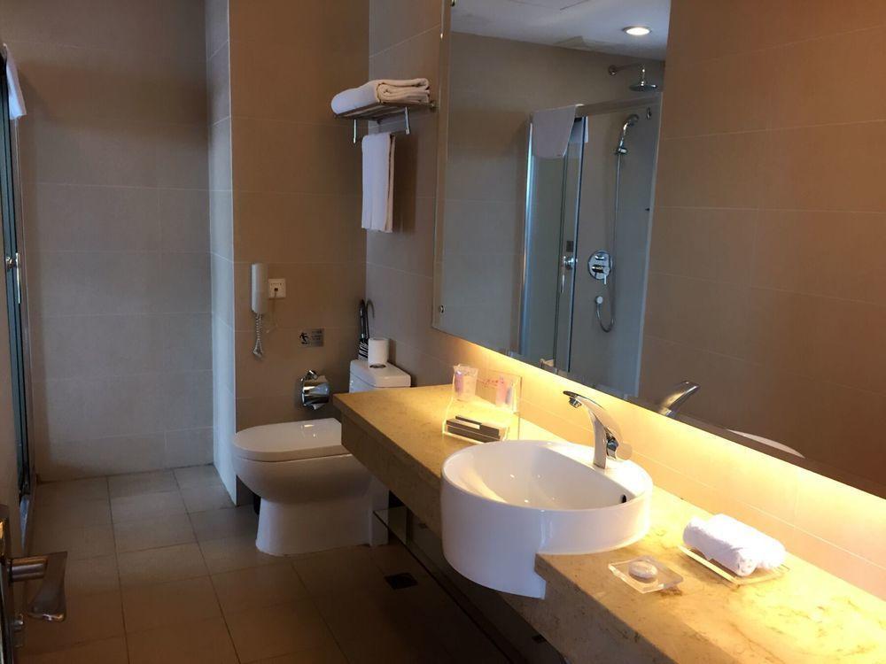 Guangzhou Bauhinia Hotel Εξωτερικό φωτογραφία